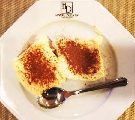 Hotel Ducale كاتوليكا المظهر الخارجي الصورة